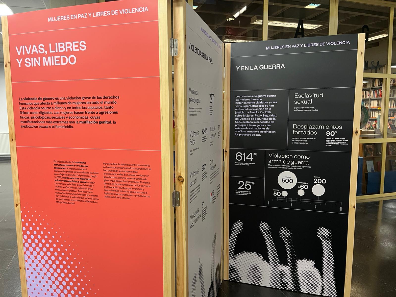 La Facultad acoge la exposición “Por ellas, por todas” - 4